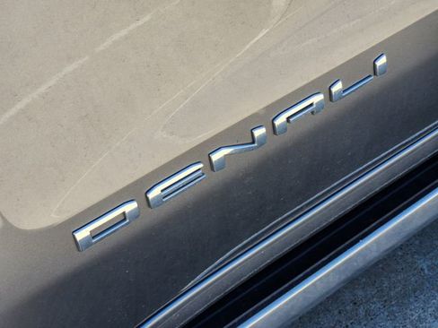 Used 2019 GMC Sierra 1500 Denali w/ Denali Ultimate Package AWD/4WD image 12