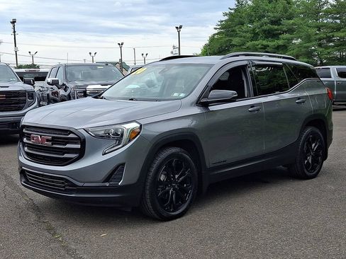 Certified 2020 GMC Terrain SLE w/ Driver Convenience Package AWD/4WD image 3