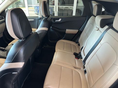 Certified 2020 Ford Escape SEL FWD image 22
