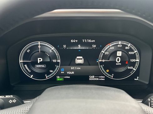 New 2025 Mitsubishi Outlander SEL image 25