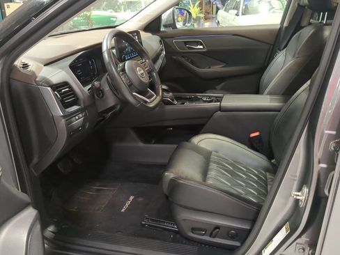 Used 2022 Nissan Rogue Platinum w/ Head-Up Display Package AWD/4WD image 17
