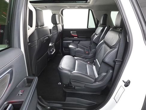 Used 2025 Ford Expedition Max Platinum image 25