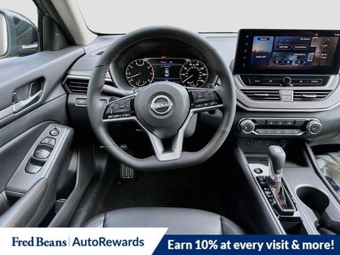 New 2026 Nissan Altima 2.5 SR FWD image 19