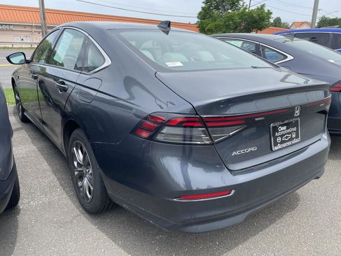 Used 2023 Honda Accord EX image 4