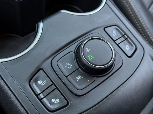 Used 2020 GMC Terrain SLT w/ Preferred Package image 22