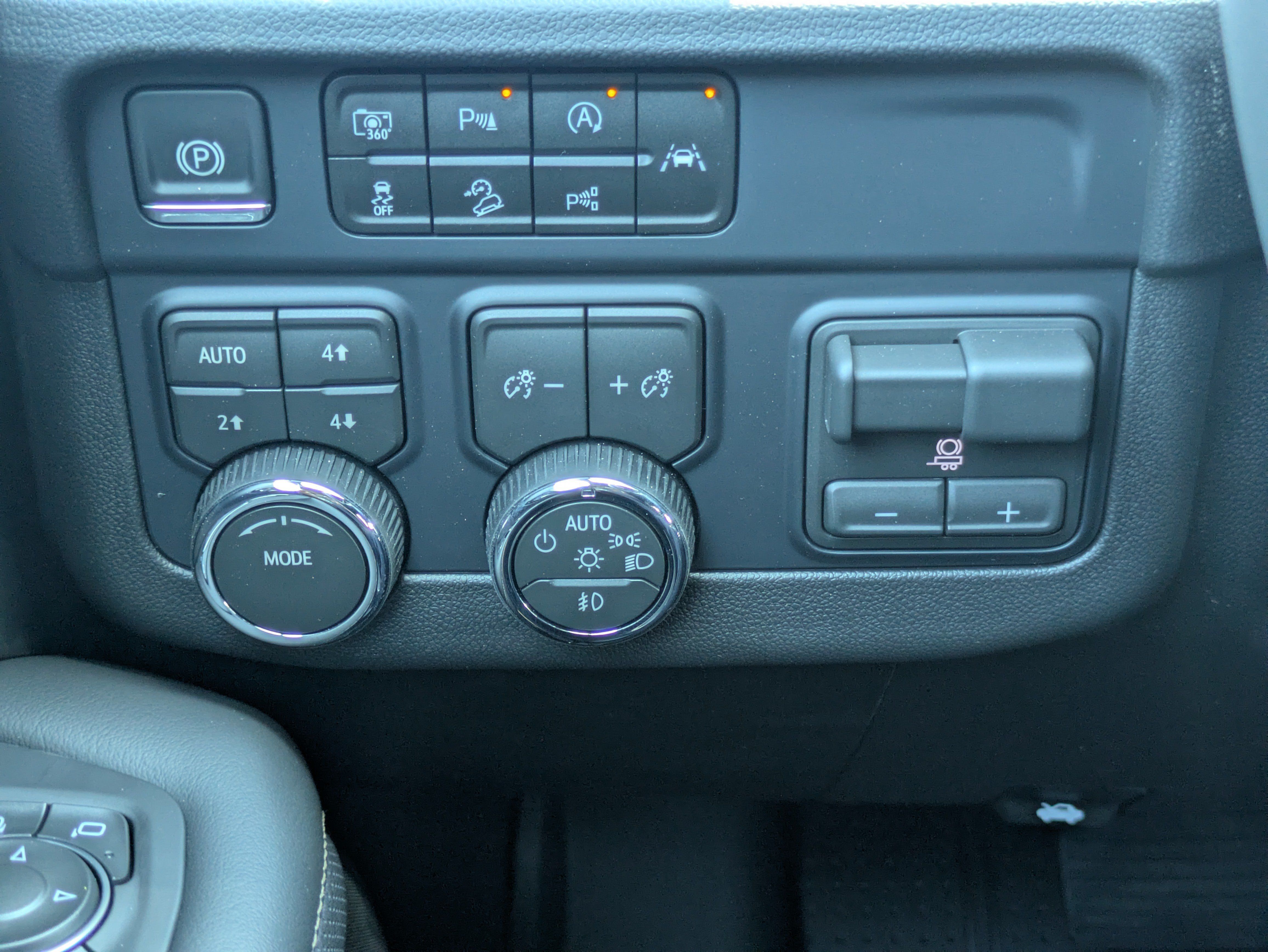 New 2026 Chevrolet Tahoe Premier AWD/4WD image 17