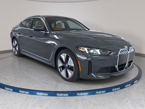 New 2026 BMW i4 eDrive40 w/ Premium Package image 3