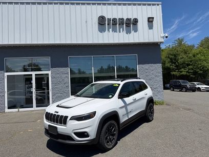 Used 2022 Jeep Cherokee Latitude w/ Sun & Sound Group