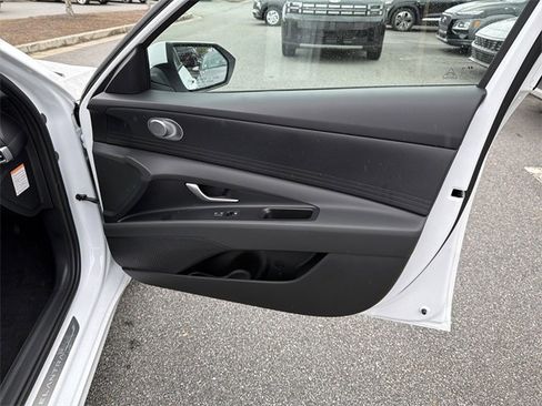 New 2026 Hyundai Elantra Blue image 14