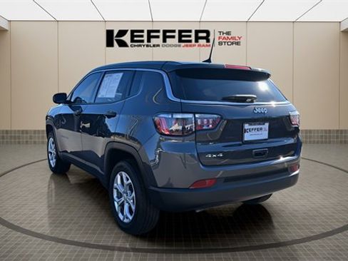 Certified 2024 Jeep Compass Sport image 3