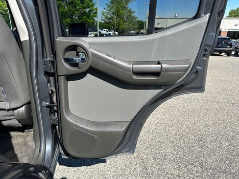 Used 2013 Nissan Xterra S RWD image 14