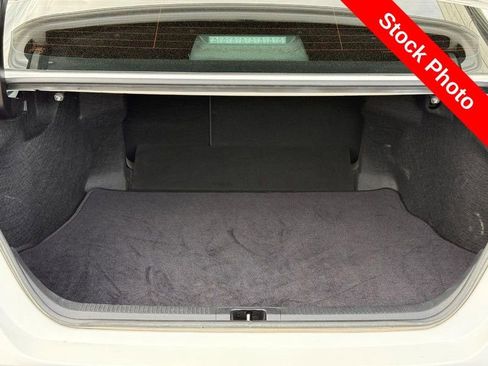 Used 2023 Toyota Camry SE FWD image 9