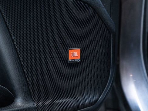 Used 2015 Toyota Highlander Limited image 22