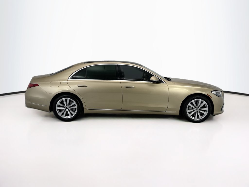 Used 2023 Mercedes-Benz S 500 4MATIC image 4