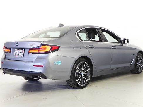 Used 2023 BMW 530e RWD image 7