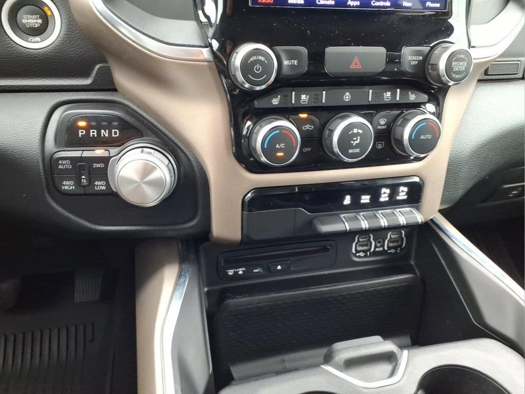 Used 2019 RAM 1500 Laramie AWD/4WD image 12