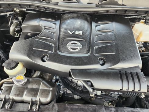 Used 2024 Nissan Armada Platinum w/ Captain's Chairs Package AWD/4WD image 33