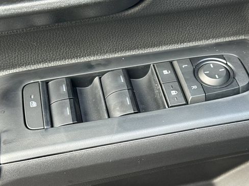 New 2026 Toyota Tacoma SR5 AWD/4WD image 12
