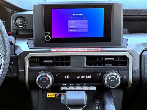 Certified 2025 Toyota Tacoma SR5 w/ SR5 Upgrade Package AWD/4WD image 29