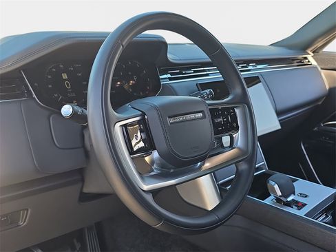Certified 2024 Land Rover Range Rover Long Wheelbase Autobiography image 17