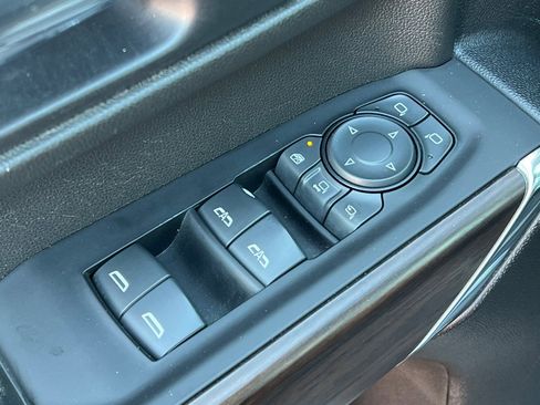 Used 2023 GMC Sierra 3500 SLT w/ SLT Premium Package image 13