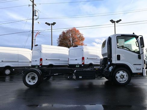 New 2025 Isuzu NPR image 6