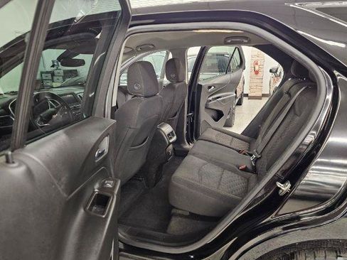 Used 2021 Chevrolet Equinox LT AWD/4WD image 9