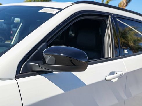 New 2026 Jeep Compass Latitude AWD/4WD image 12