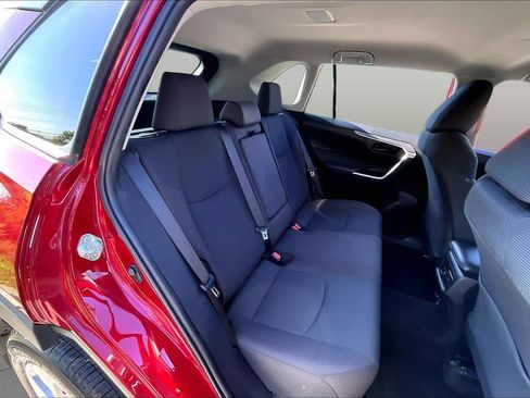 Used 2023 Toyota RAV4 LE AWD/4WD image 20