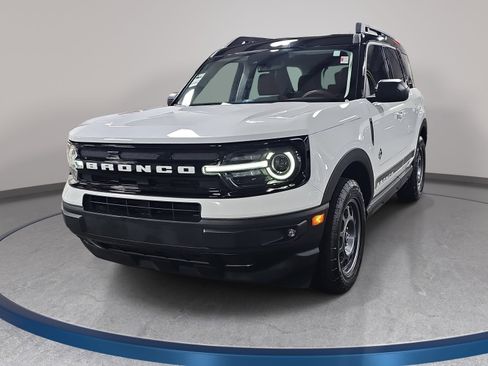 Used 2023 Ford Bronco Sport Outer Banks AWD/4WD image 1