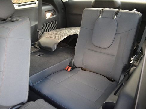 Used 2025 Ford Explorer Active image 23