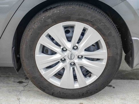 Used 2024 Nissan Sentra S image 12