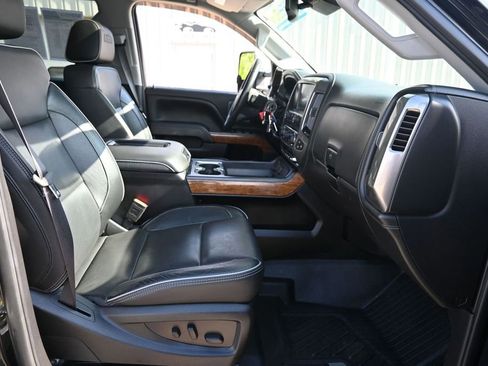 Used 2018 Chevrolet Silverado 3500 High Country AWD/4WD image 12