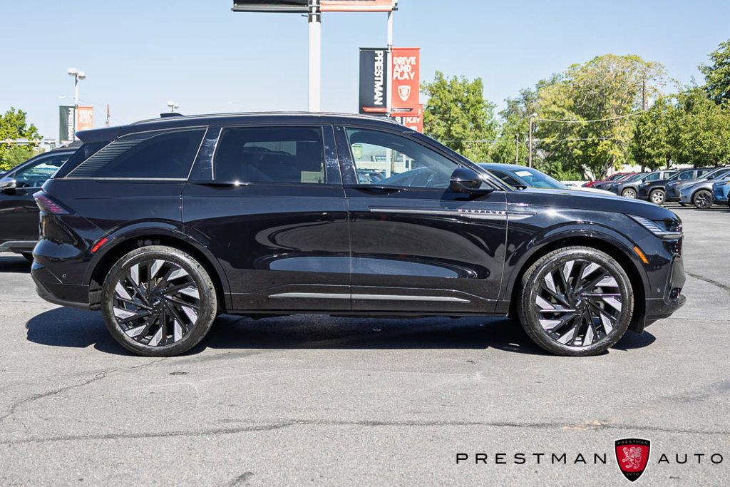 Used 2024 Lincoln Nautilus Reserve w/ Equipment Group 202A AWD/4WD image 21