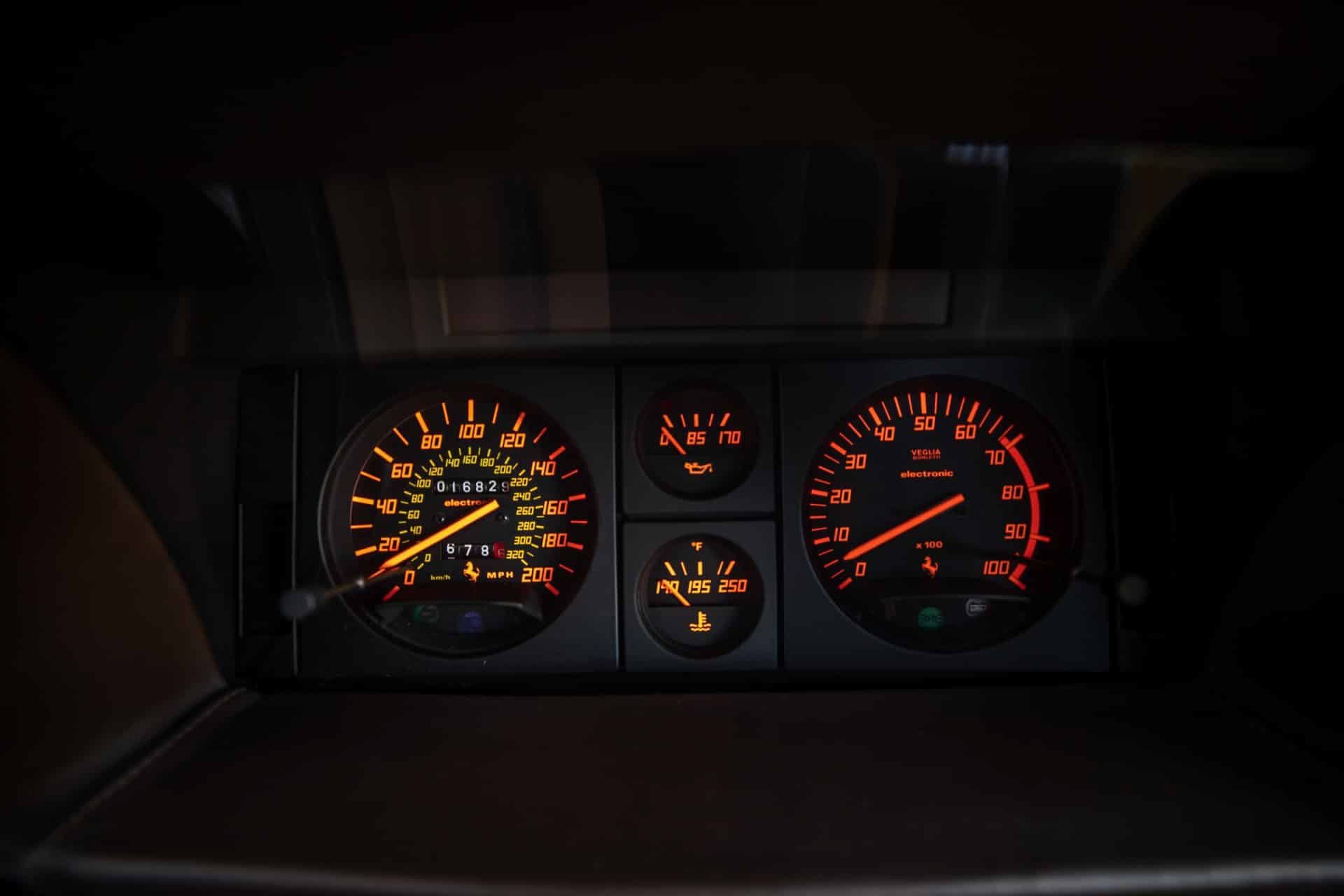 Used 1989 Ferrari Testarossa RWD image 15