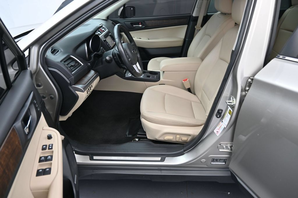 Used 2017 Subaru Outback 3.6R Limited AWD/4WD image 17