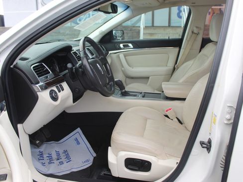 Used 2010 Lincoln MKS FWD image 22