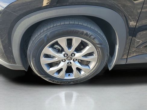 Used 2024 Toyota Grand Highlander AWD Hybrid image 27