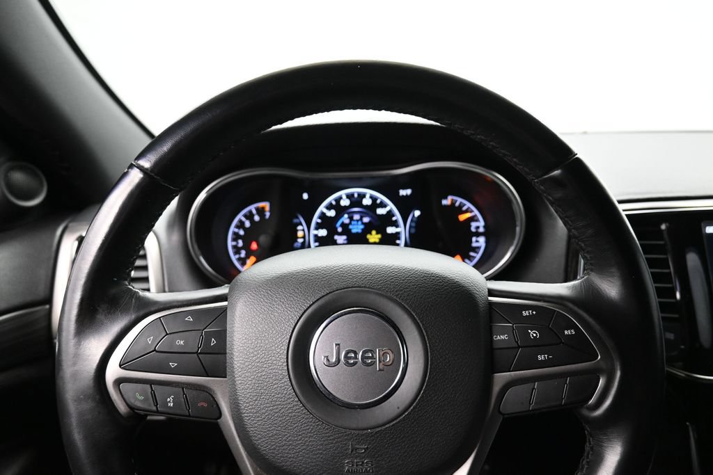 Used 2021 Jeep Grand Cherokee Laredo X AWD/4WD image 12