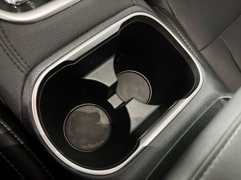 Used 2022 Subaru Outback Limited XT image 16