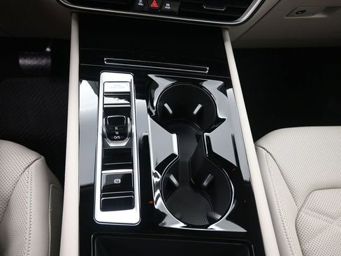 New 2026 Volkswagen Atlas SE FWD image 13