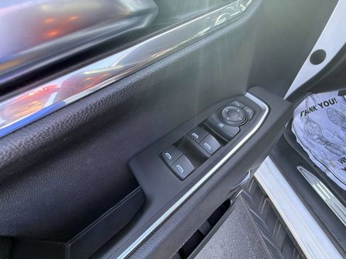 Used 2023 Chevrolet Silverado 1500 LT AWD/4WD image 19