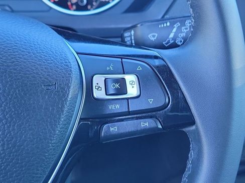 Used 2020 Volkswagen Tiguan SEL image 24