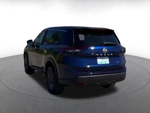 Used 2026 Nissan Rogue SV AWD/4WD image 12