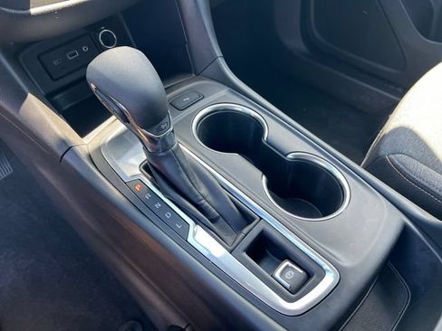 Certified 2024 Chevrolet Equinox LT w/ LPO, Floor Liner Package FWD image 23
