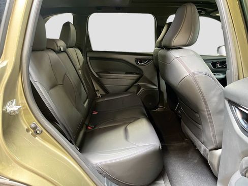 Used 2025 Subaru Forester Limited AWD/4WD image 28