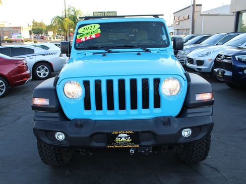 Used 2021 Jeep Wrangler Sport S image 3