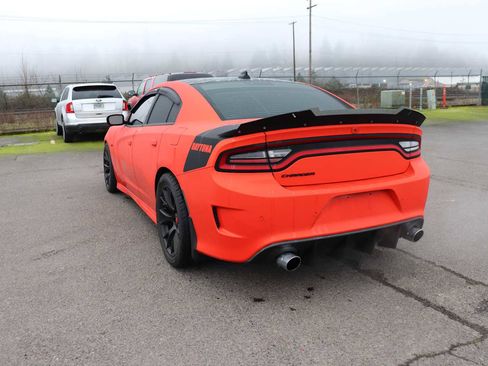 Used 2018 Dodge Charger R/T image 7