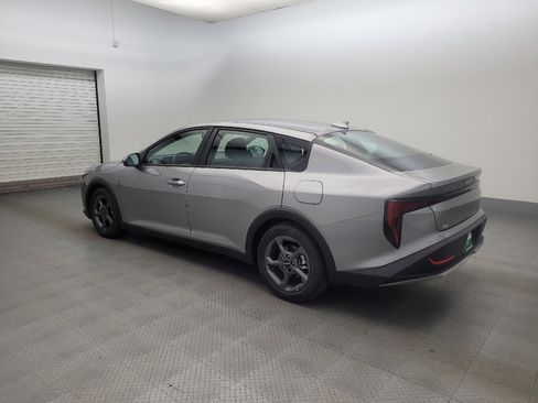 Used 2025 Kia K4 FWD image 3