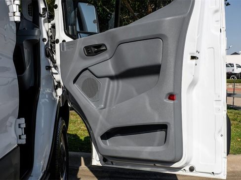 Used 2016 Ford Transit 350 XL image 40